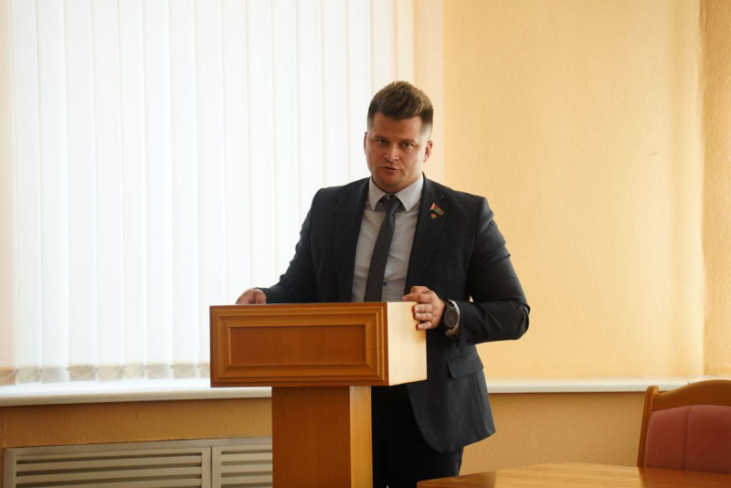 Александр Лукьянов провел встречу с трудовым коллективом КУП «Могилевоблдорстрой» Александр Лукьянов провел встречу с трудовым коллективом КУП «Могилевоблдорстрой»