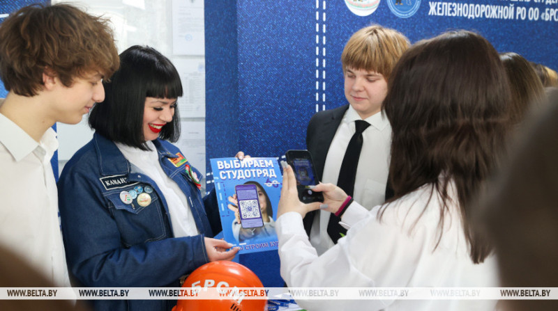 Вакансии к лету. Гомельчане присоединились к промопроекту "Выбираем студотряд!"