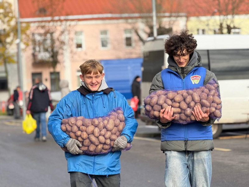 Активисты БРСМ Ленинского района Бреста продолжают добрую традицию!