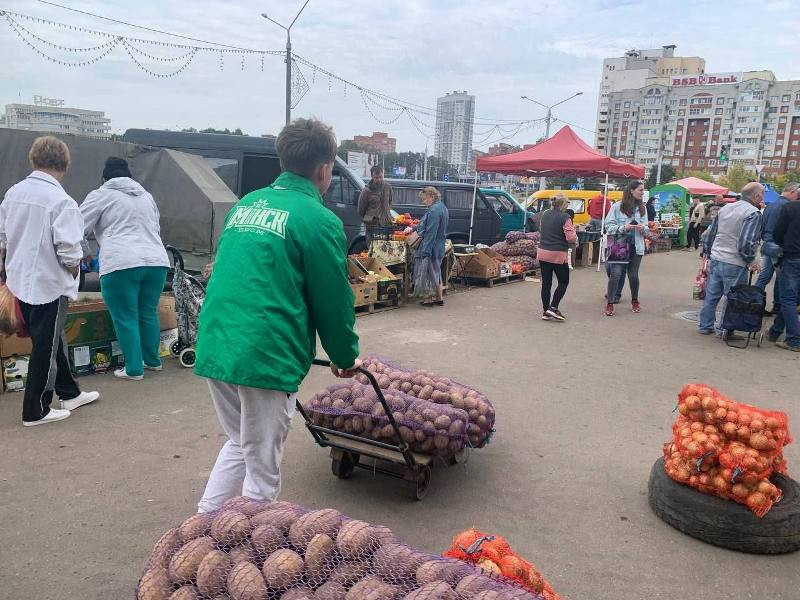 Мы выбираем помощь пожилым людям Мы выбираем помощь пожилым людям