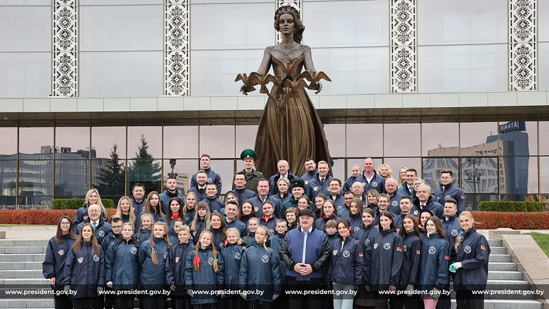 Комсомол - моя судьба! Комсомол - моя судьба!
