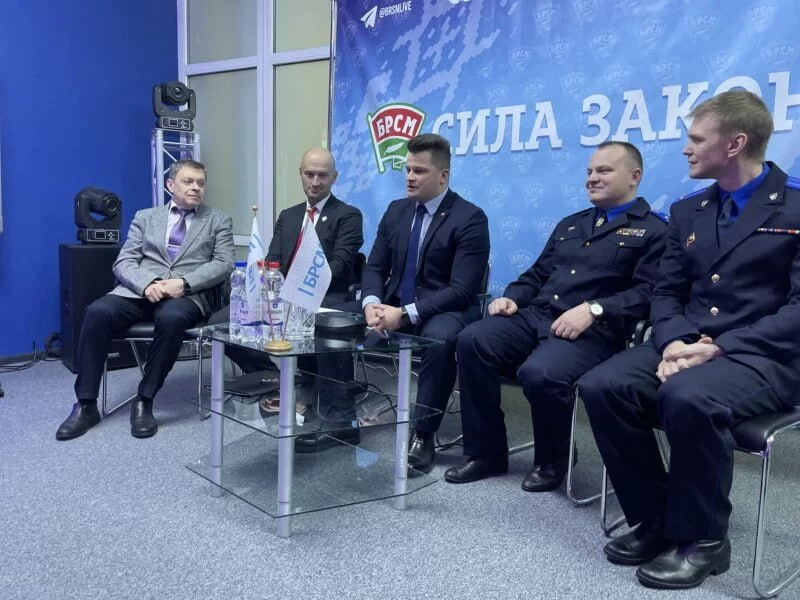 Лукьянов: молодежи необходимо закладывать с детства морально-нравственный фундамент Лукьянов: молодежи необходимо закладывать с детства морально-нравственный фундамент